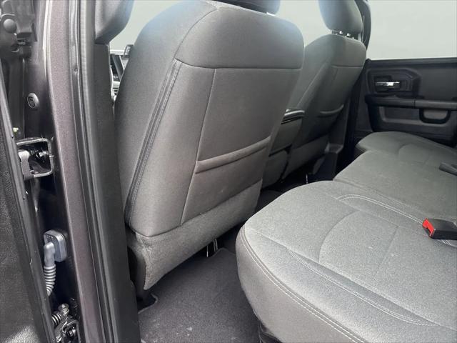 2022 Ram 1500 Classic Warlock Quad Cab 4x4 6'4" Box