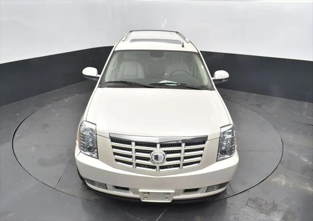 2011 Cadillac Escalade ESV Luxury