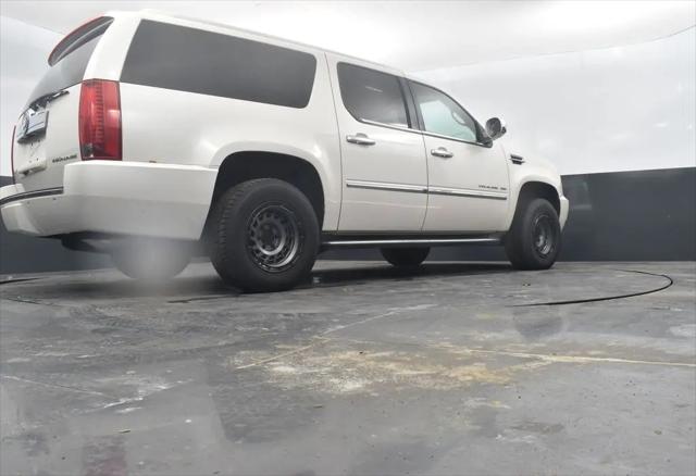 2011 Cadillac Escalade ESV Luxury
