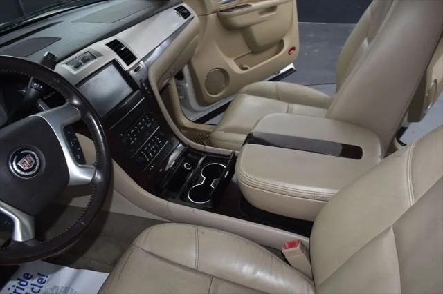 2011 Cadillac Escalade ESV Luxury