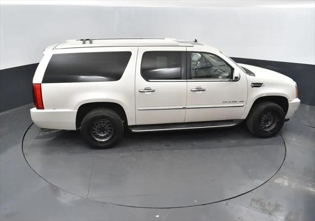 2011 Cadillac Escalade ESV Luxury