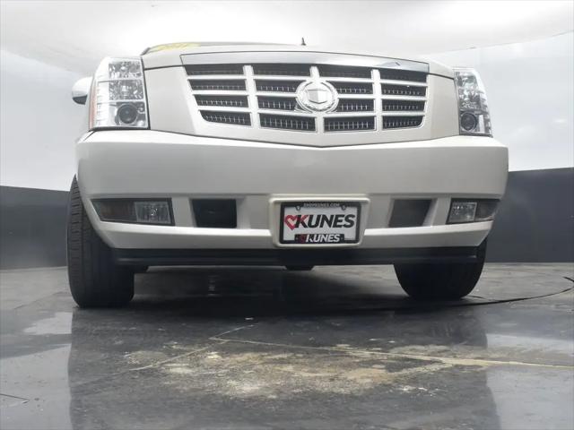 2011 Cadillac Escalade ESV Luxury