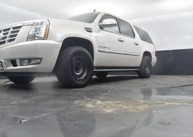 2011 Cadillac Escalade ESV Luxury