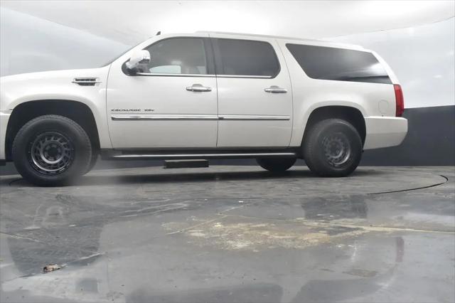 2011 Cadillac Escalade ESV Luxury