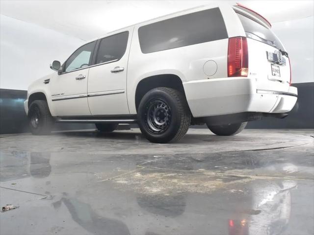 2011 Cadillac Escalade ESV Luxury