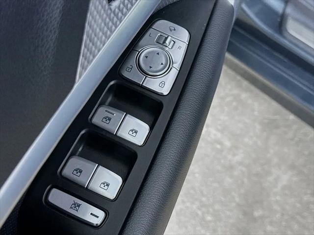 2023 Genesis G70 2.0T RWD