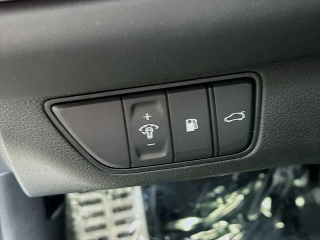 2023 Genesis G70 2.0T RWD