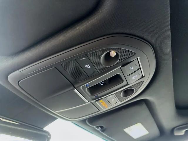 2023 Genesis G70 2.0T RWD