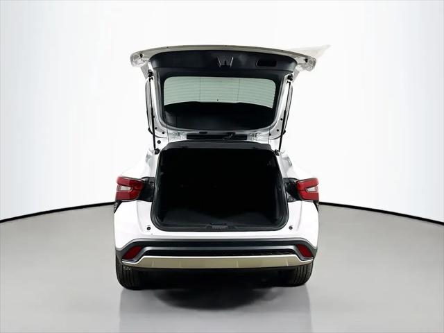 2024 Chevrolet Trax FWD LT