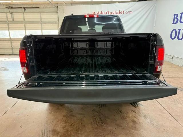 2022 Ram 1500 Classic Warlock Crew Cab 4x4 5'7" Box