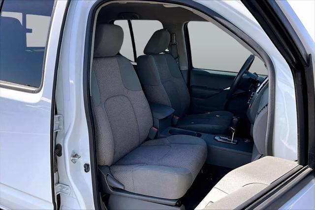 2021 Nissan Frontier Crew Cab SV 4x2