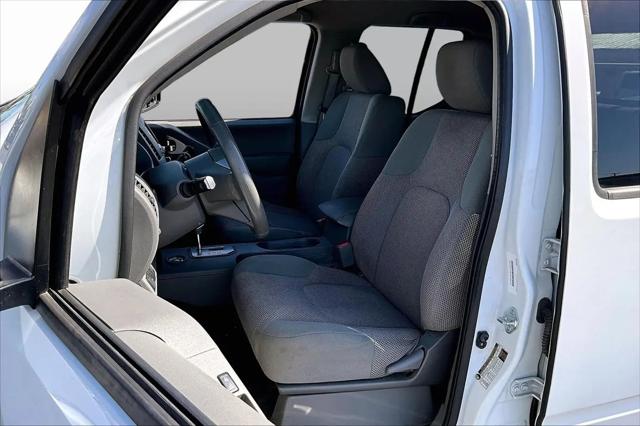 2021 Nissan Frontier Crew Cab SV 4x2