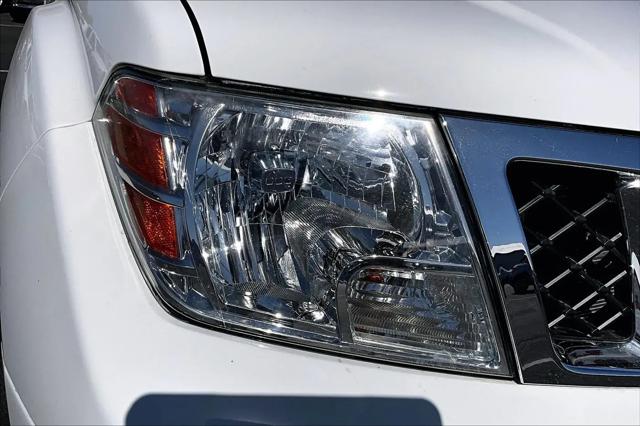 2021 Nissan Frontier Crew Cab SV 4x2