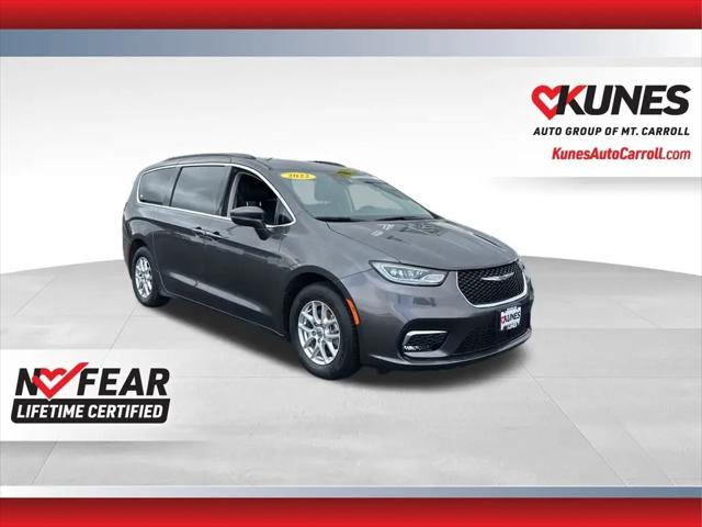 2022 Chrysler Pacifica Touring L for sale in Mount Carroll, IL
