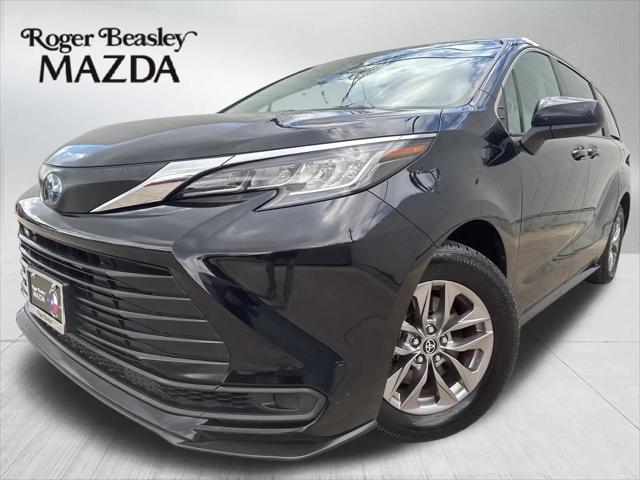 2023 Toyota Sienna LE for sale in Austin, TX
