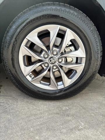 2023 Toyota Sienna LE