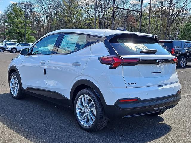 2027 Chevrolet Bolt LT FWD