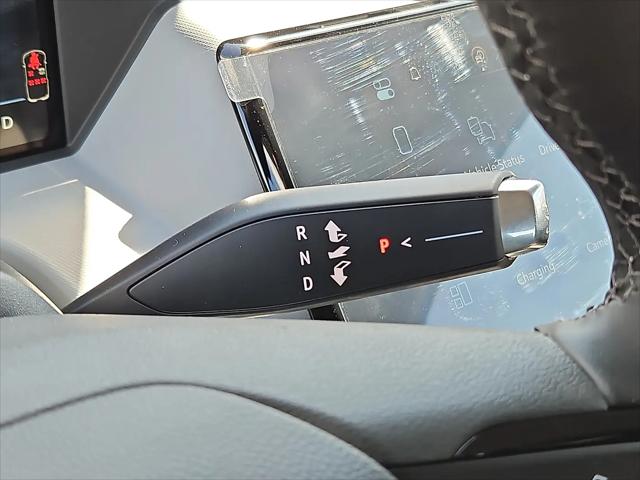 2027 Chevrolet Bolt LT FWD