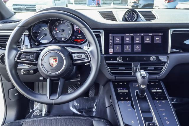 2023 Porsche Macan Macan