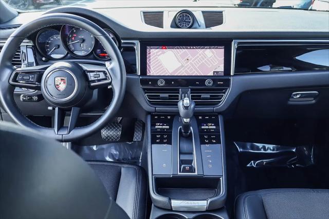 2023 Porsche Macan Macan