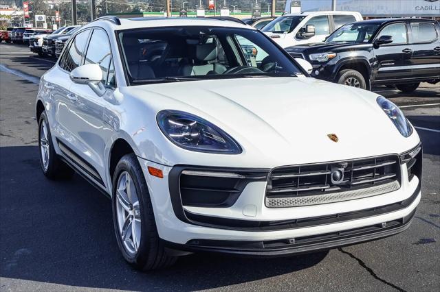 2023 Porsche Macan Macan