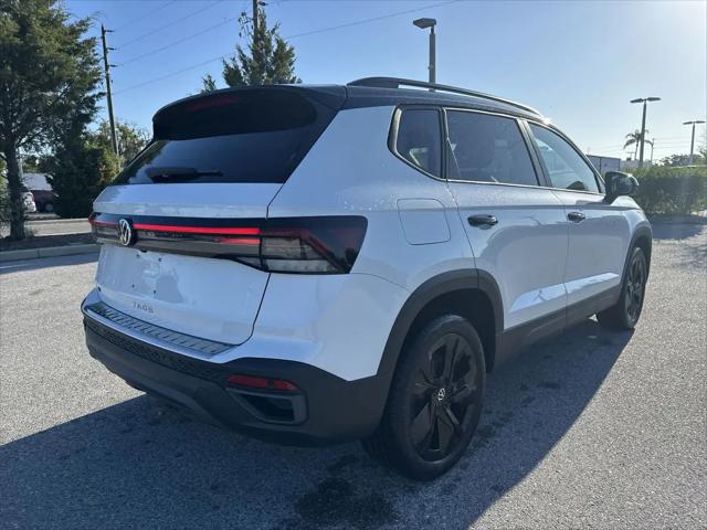 2026 Volkswagen Taos SE Black