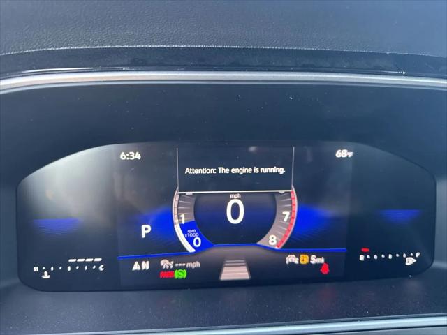 2026 Volkswagen Taos SE Black