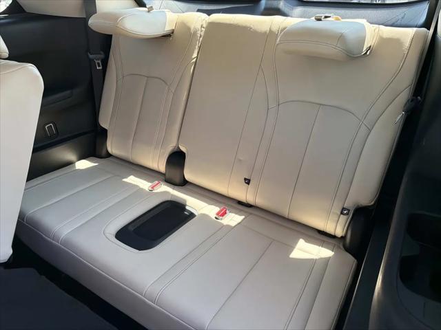 2023 INFINITI QX60 LUXE AWD