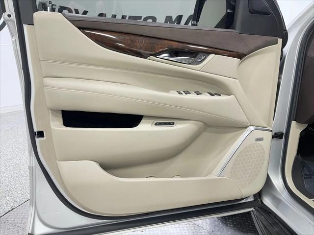 2017 Cadillac Escalade ESV Luxury