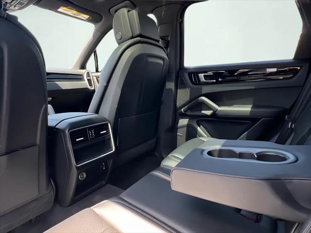 2021 Porsche Cayenne Cayenne
