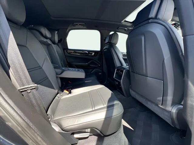 2021 Porsche Cayenne Cayenne
