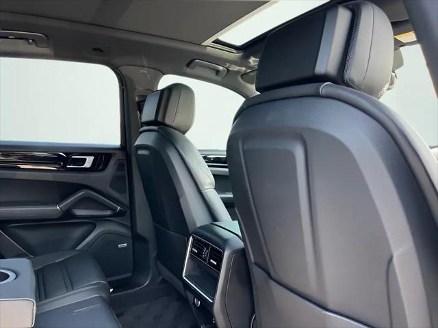 2021 Porsche Cayenne Cayenne
