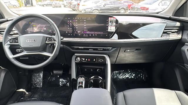 2025 Audi Q5 Premium TFSI quattro S tronic