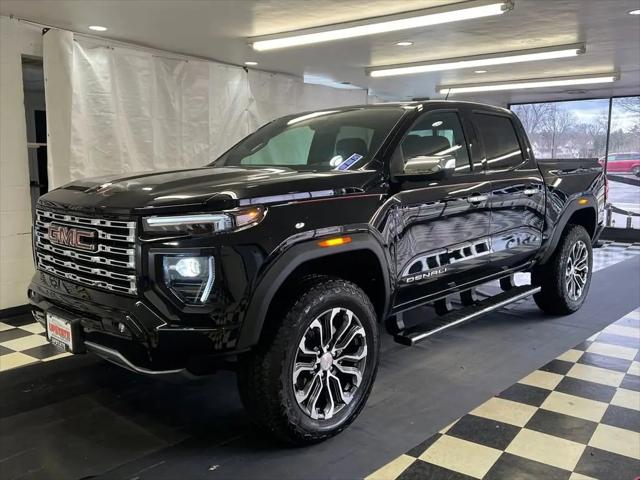2025 GMC Canyon 4WD Denali