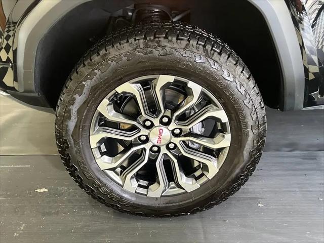 2025 GMC Canyon 4WD Denali