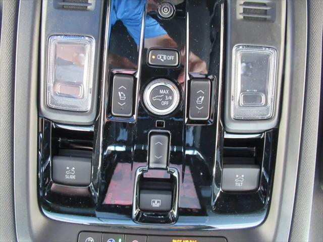 2026 GMC Yukon XL 4WD Elevation