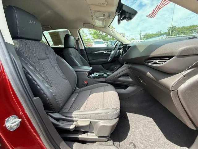 2022 Buick Envision FWD Preferred