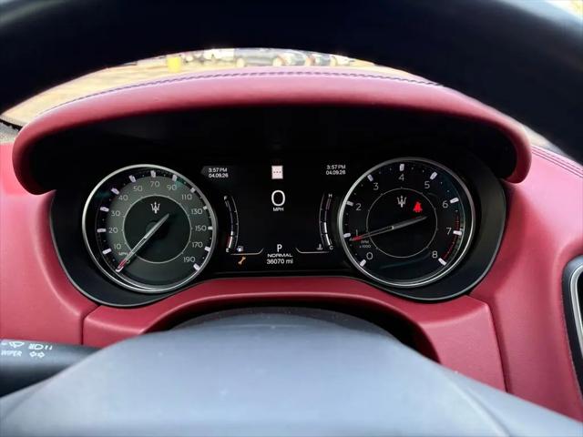 2022 Maserati Ghibli Modena Q4