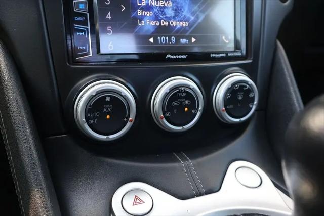 2009 Nissan 370Z Base