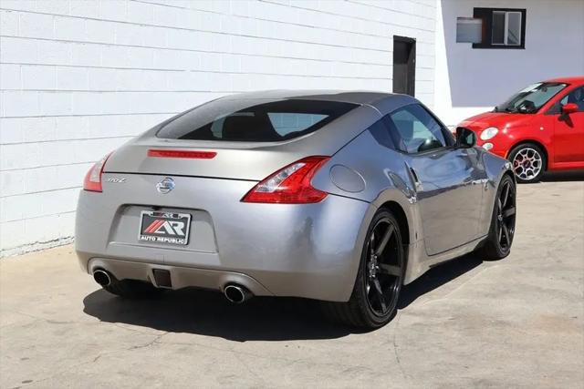 2009 Nissan 370Z Base