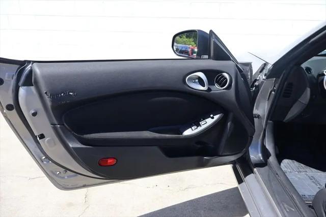 2009 Nissan 370Z Base