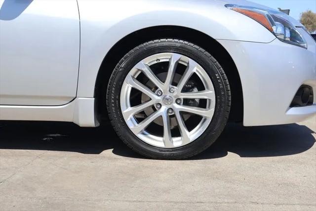 2012 Nissan Altima 3.5 SR