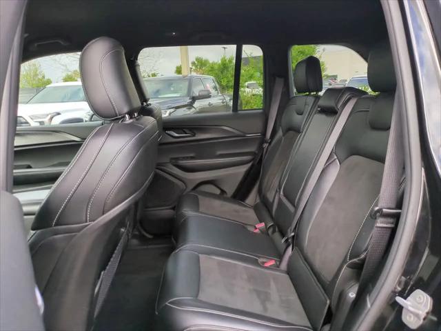 2025 Jeep Grand Cherokee Altitude 4x4