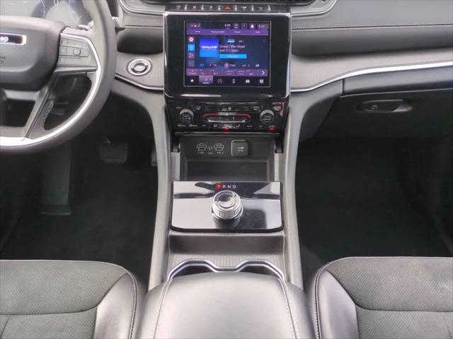 2025 Jeep Grand Cherokee Altitude 4x4