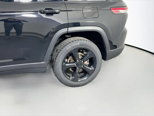2023 Jeep Grand Cherokee Altitude 4x4