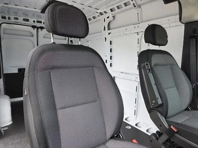 2026 Ram ProMaster Cargo Van Tradesman High Roof 136" WB w/Pass Seat
