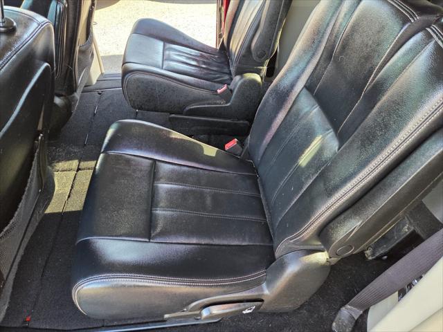 2014 Chrysler Town & Country Touring