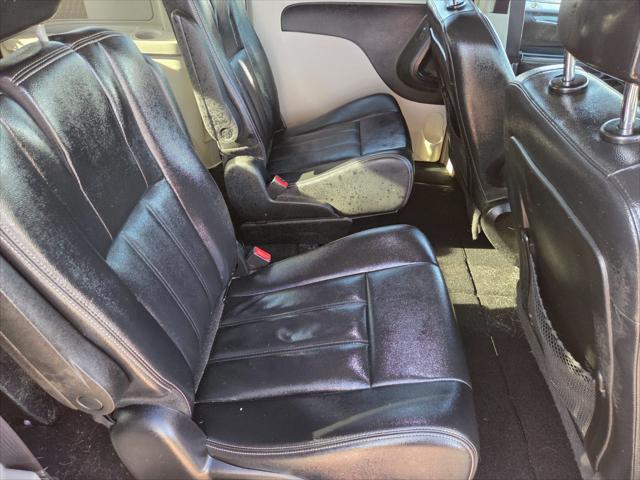 2014 Chrysler Town & Country Touring