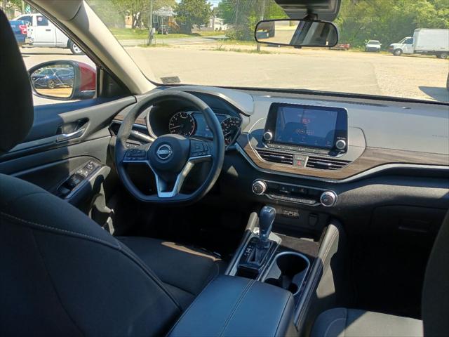 2023 Nissan Altima SV FWD