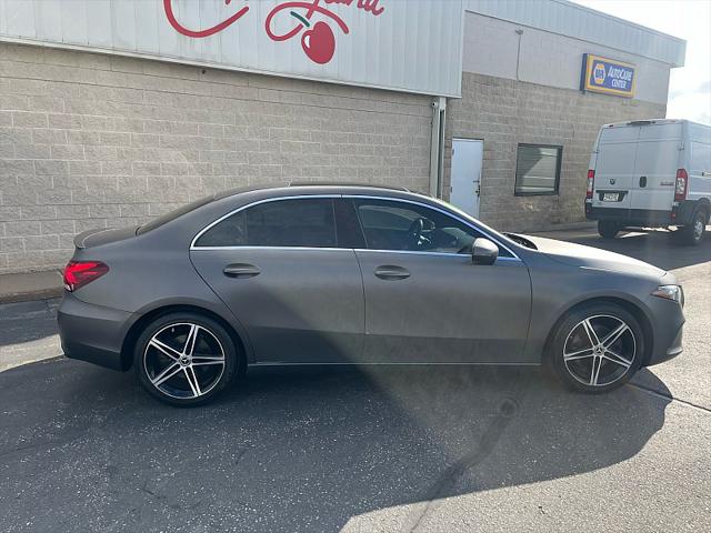 2019 Mercedes-Benz A 220 A 220